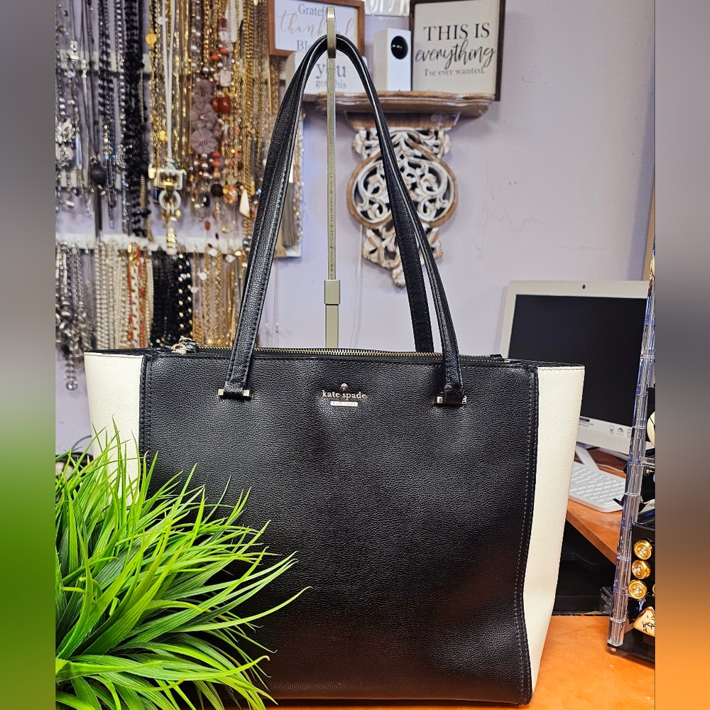 Kate Spade Elegant Lg Black and Cream Tote